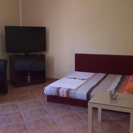 Apartment Dubrava Tivat Eksteriør bilde