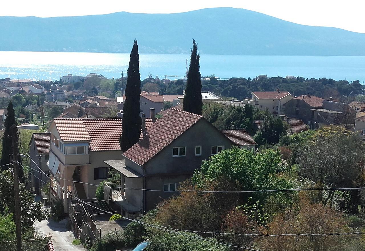 Apartment Dubrava Tivat Eksteriør bilde